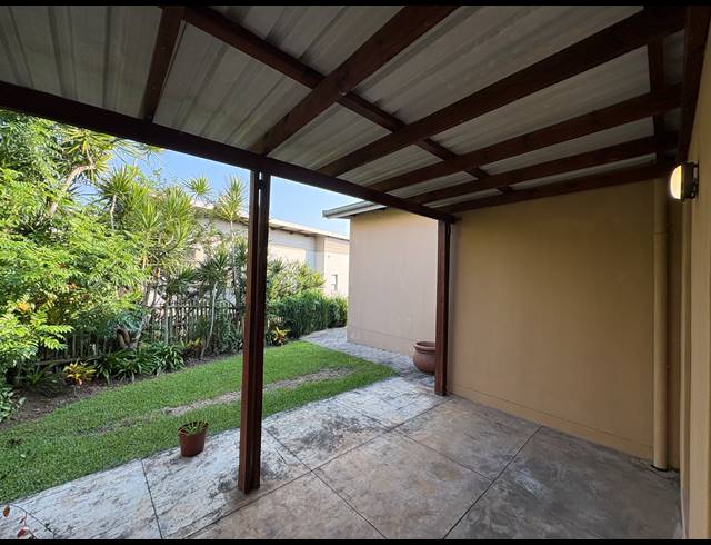 3 BEDROOM FREESTANDING FOR SALE IN PALM LAKES ESTATE
